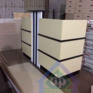 quầy lễ tân dài 1,4m rộng 50cm mới 100%