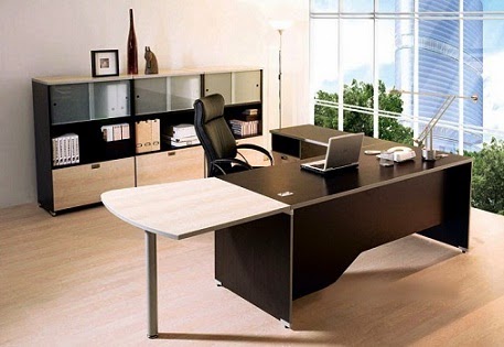 Cách chọn bàn giám đốc cho SẾP Nữ Sang Trọng hợp mệnh tuổi