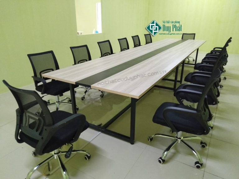 Lí do nên ưu tiên sử dụng bàn họp chân sắt