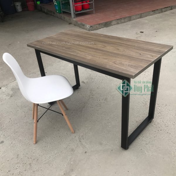 Bàn làm việc chữ U