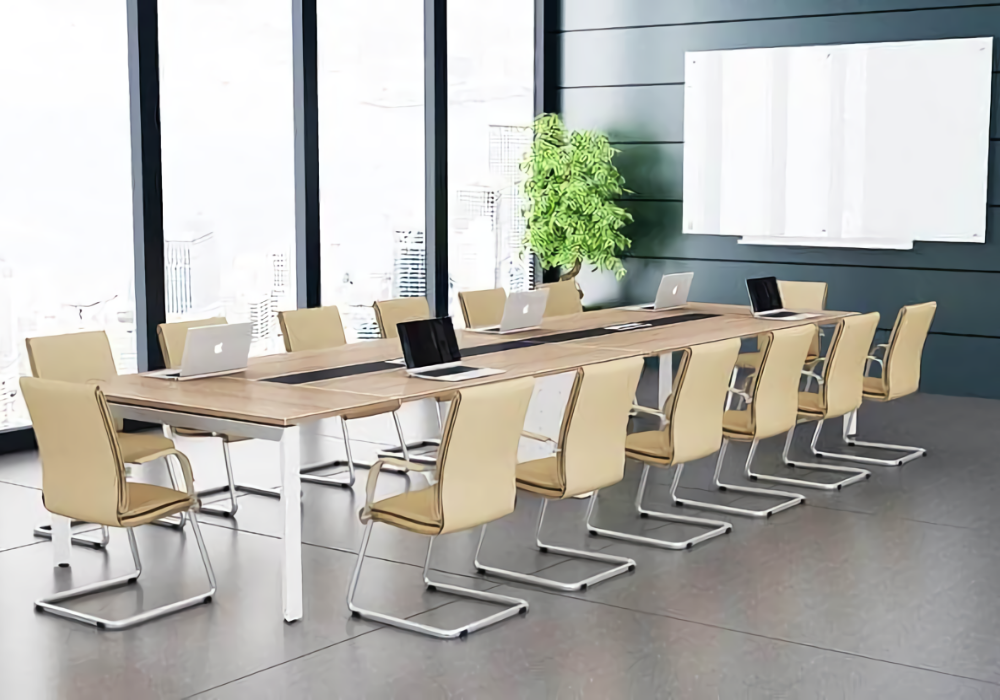 Tính linh hoạt của bàn họp chân sắt