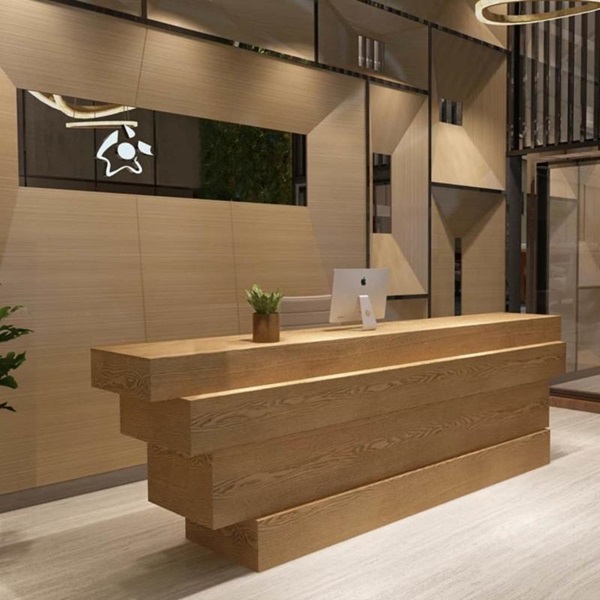 Quầy lễ tân mặt gỗ tự nhiên