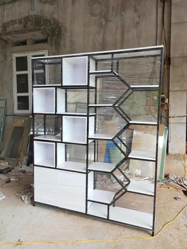 Tiêu chí chọn xưởng sản xuất kệ trang trí