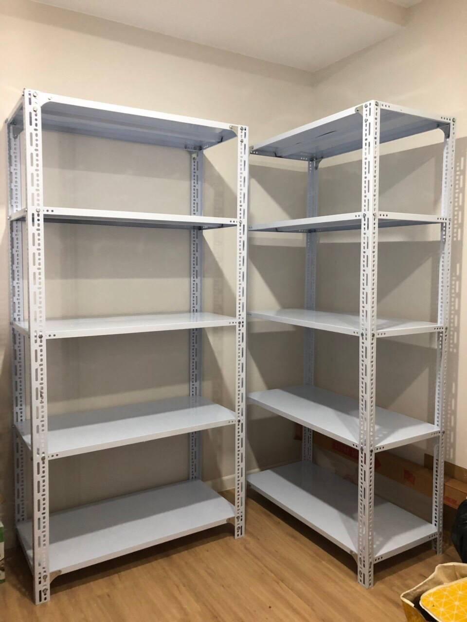 Tại sao cần chọn địa chỉ uy tín khi mua kệ sắt V lỗ?