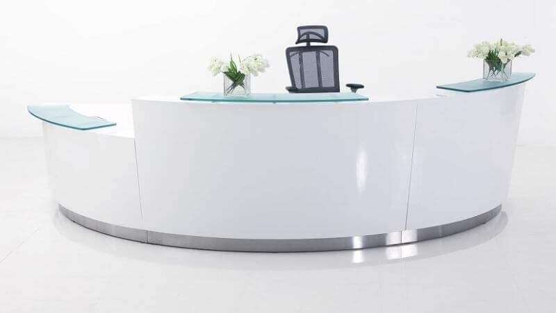 Quầy lễ tân dạng bán nguyệt