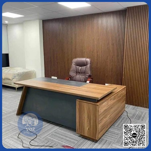 Bàn giám đốc chữ L kích thước 1m2x1m8 mặt rộng 70cm Bàn giám đốc chữ L kích thước 1m2x1m8 mặt rộng 70cm