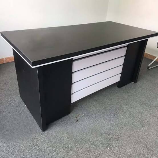 Nội thất văn phòng giá rẻ VOZ - cung cấp đa dạng mẫu bàn giám đốc mức giá cạnh tranh Nội thất văn phòng giá rẻ VOZ - cung cấp đa dạng mẫu bàn giám đốc mức giá cạnh tranh